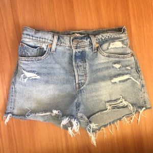 Levi’s Wedgie Short size 28